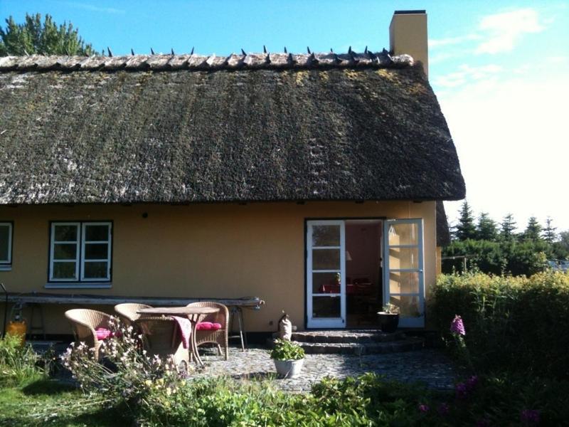 Grastenhus Guesthouse Thurø By Kültér fotó